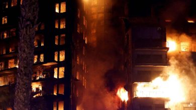 ارتفاع عدد الضحايا جراء حريق في مبنى -